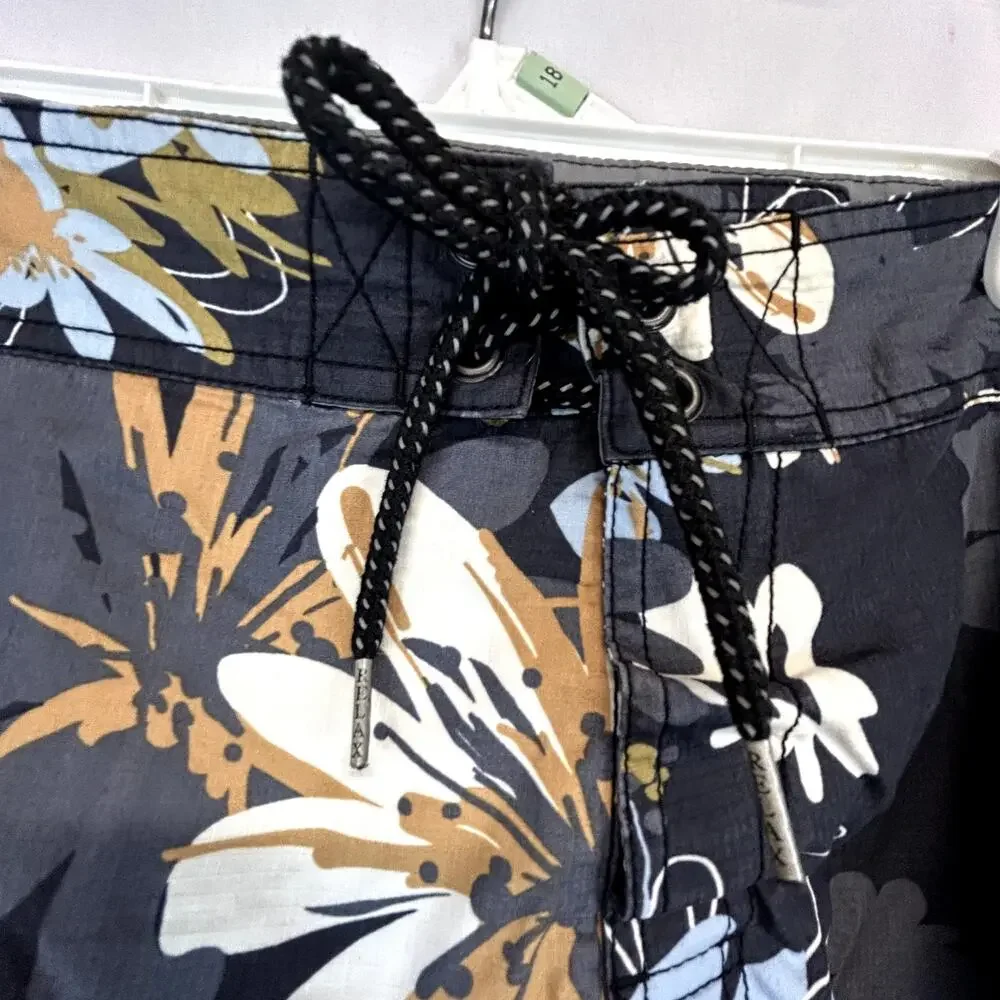 SKU2521 RELAX  Tommy Bahama Men's Large Black Gray Blue Floral Print Swim Trunks